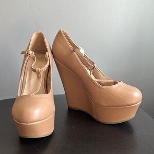Dream Paris Stella Tan T-strap Mary Jane Platform Shoes